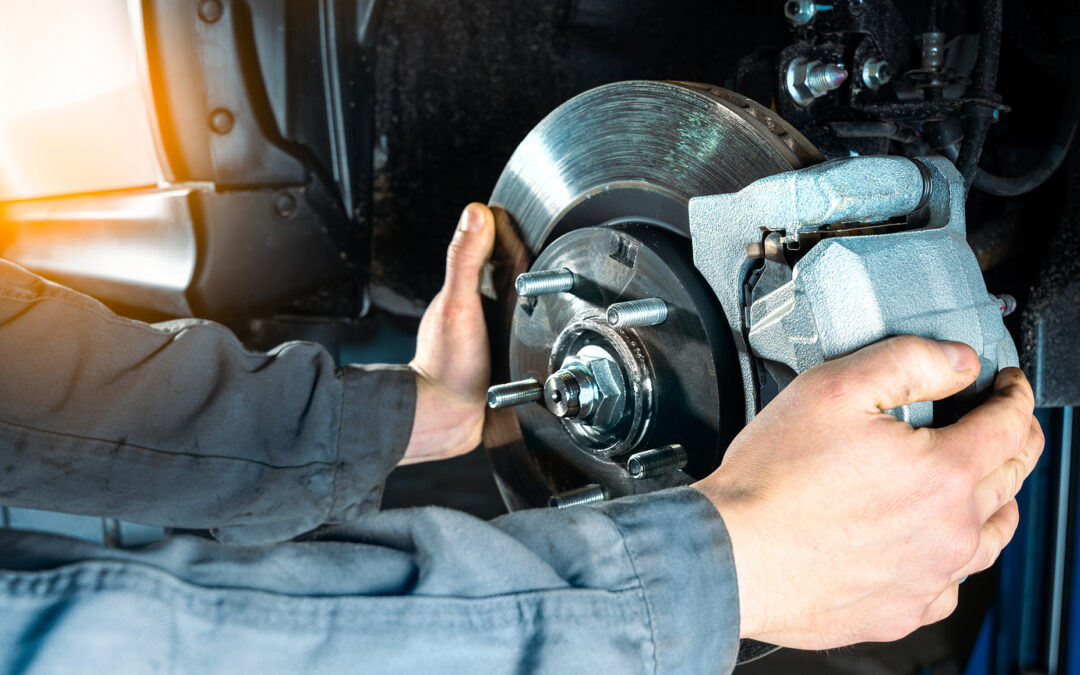 Brake Service Warning Signs: 10 Symptoms You Shouldn’t Ignore