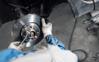 Squealing or Grinding Brakes? Causes, Fixes & When to Replace Pads and Rotors